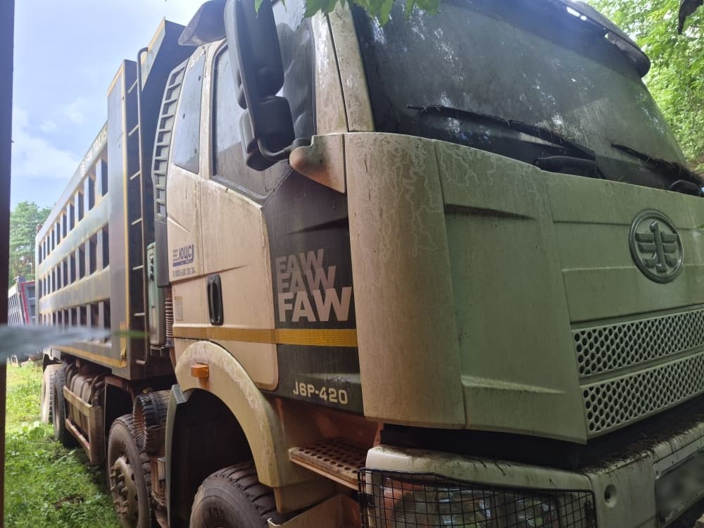 FAW J6 8x4 Самосвал - 2