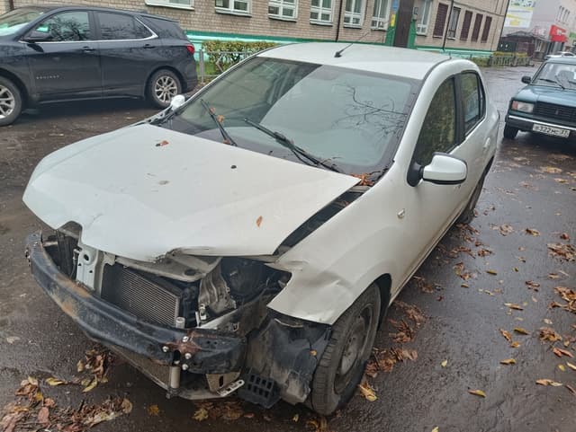 Renault Logan II - 1