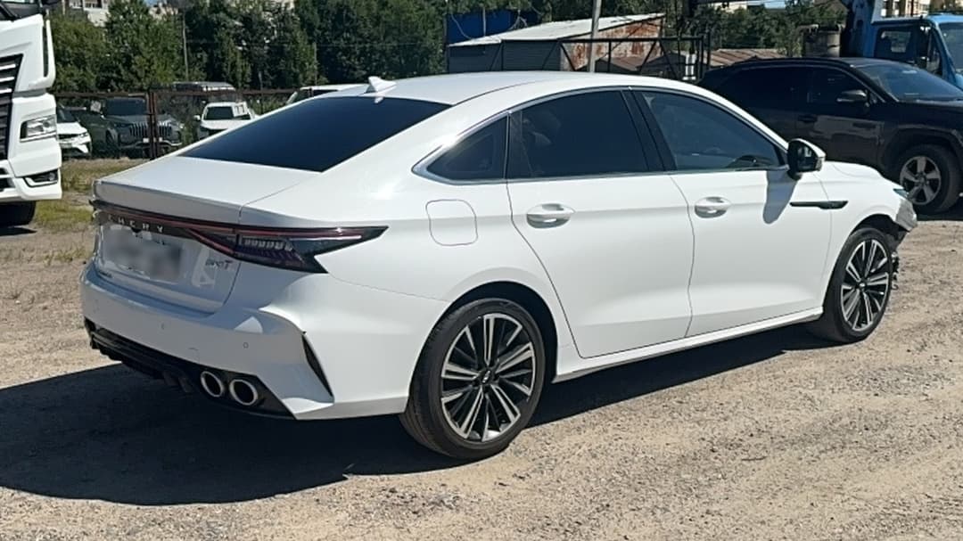 Chery ARRIZO 8 - 3