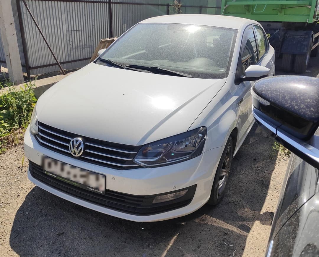 Volkswagen Polo - 1
