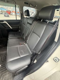 Toyota Land Cruiser Prado - 9