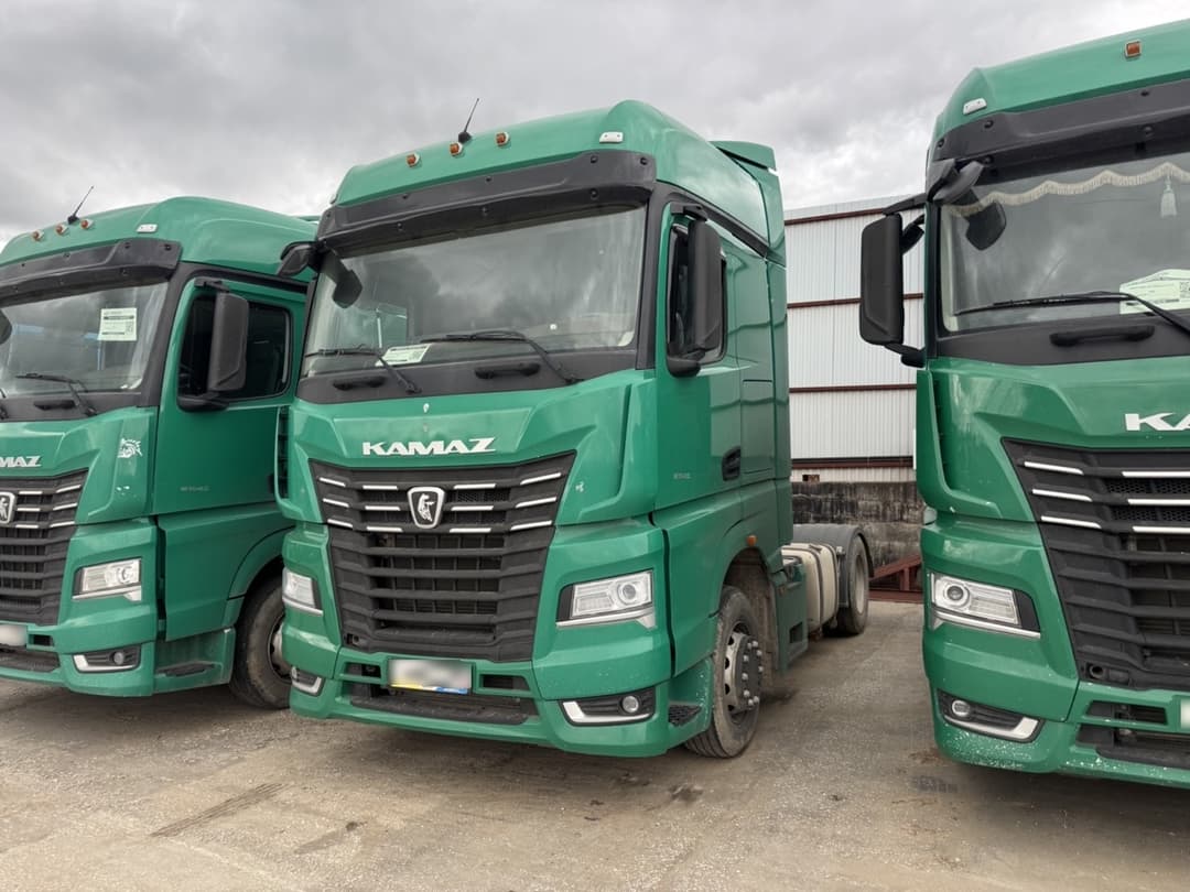 Камаз 54901 4x2 Седельный тягач - 1