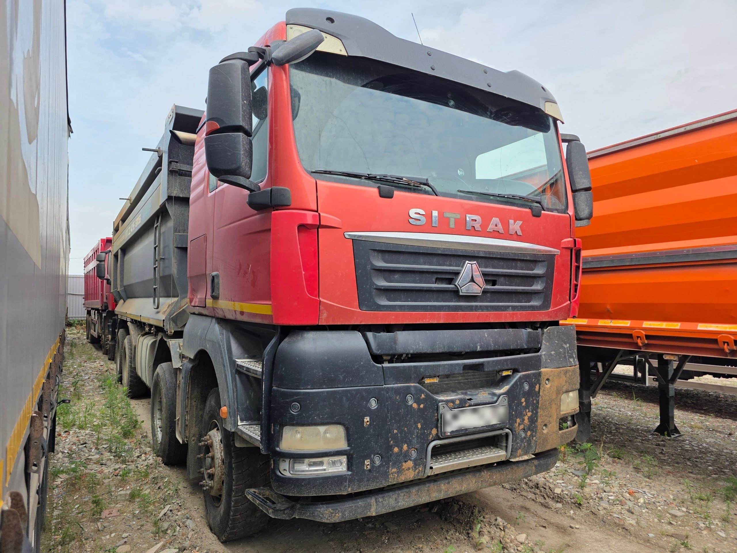 Sitrak C7H 8x4 Самосвал - 2