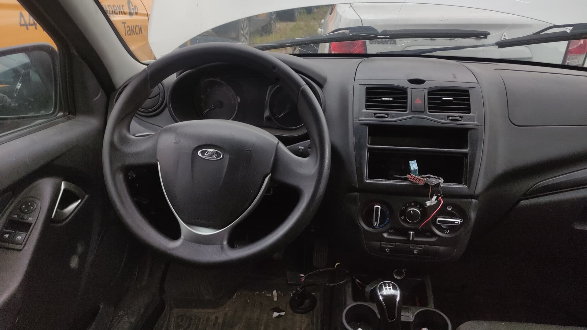 Lada Granta седан - 4