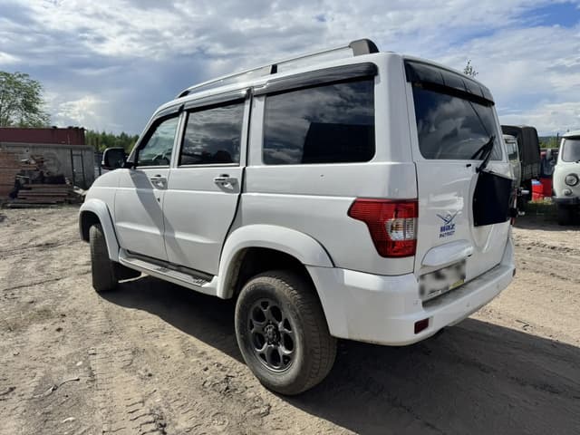 UAZ PATRIOT - 4
