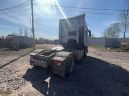 FAW J7 4x2 Седельный тягач - 3