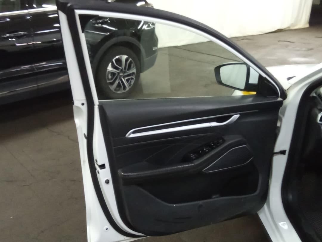 Geely EMGRAND - 8