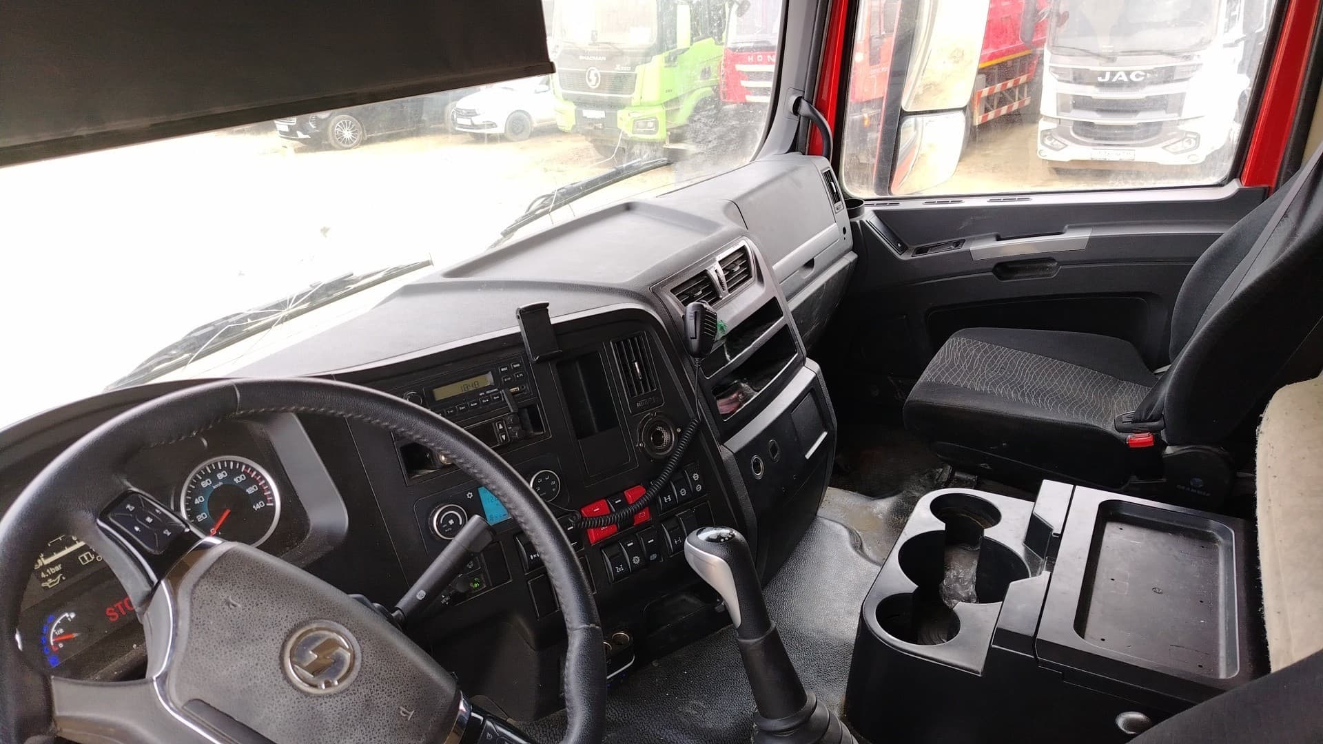 Shacman (Shaanxi) SX* 6x6 Самосвал - 5