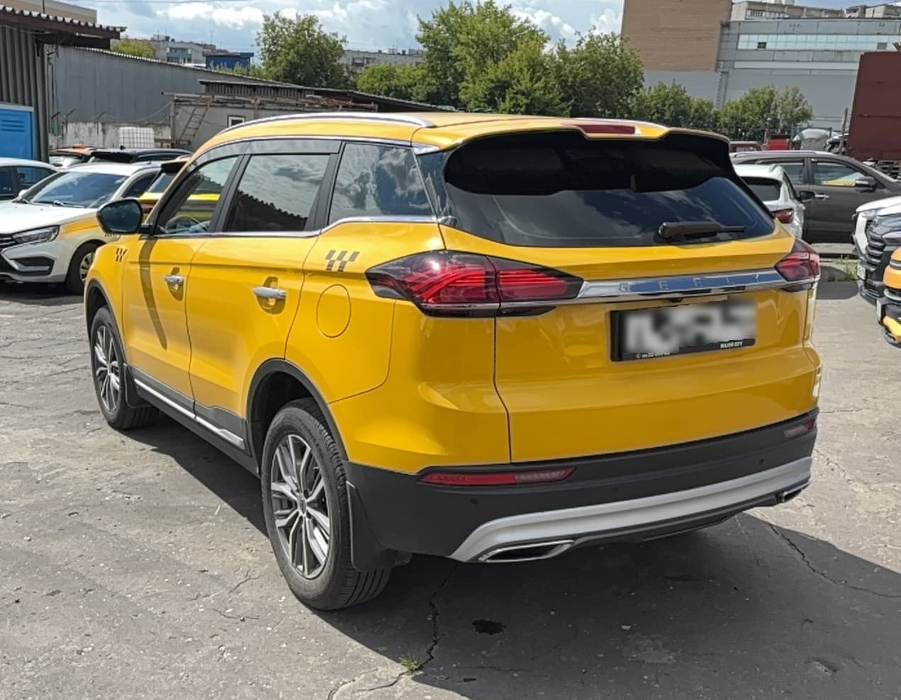 Geely Atlas Pro - 4