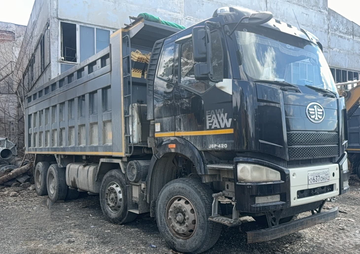 FAW J6 8x4 Самосвал - 2