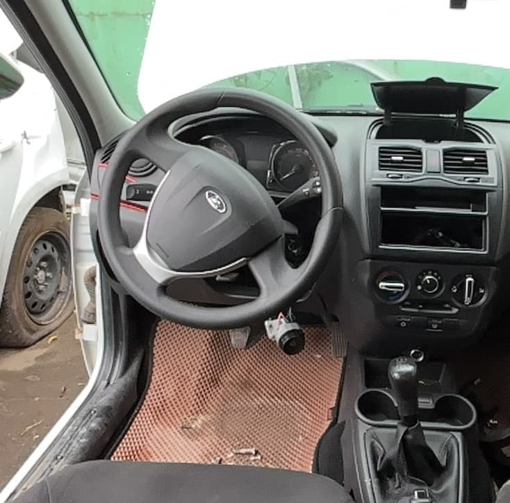 Lada Granta седан - 5