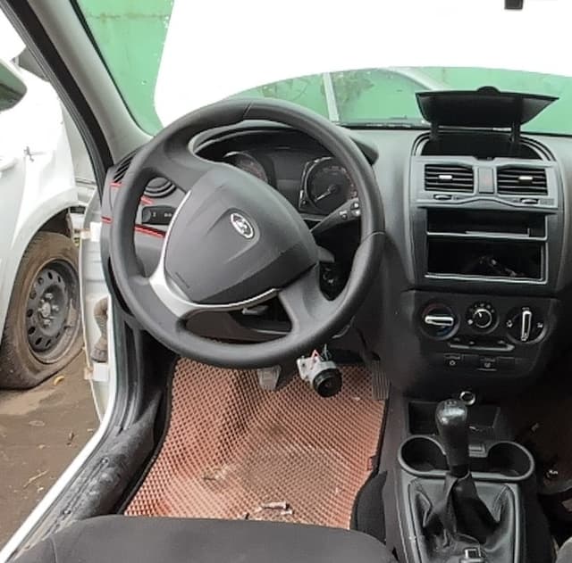 Lada Granta седан - 5