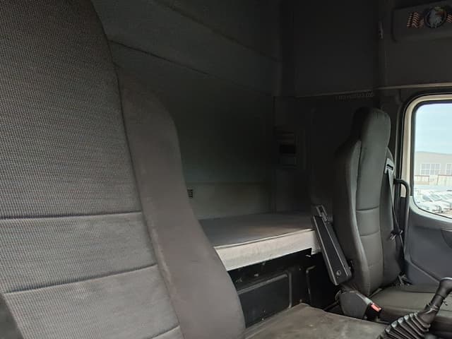 Камаз 5490 4x2 Седельный тягач - 9