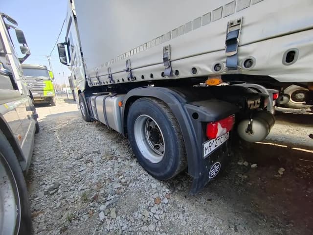 FAW J7 4x2 Седельный тягач - 4