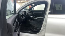 Geely Monjaro - 7