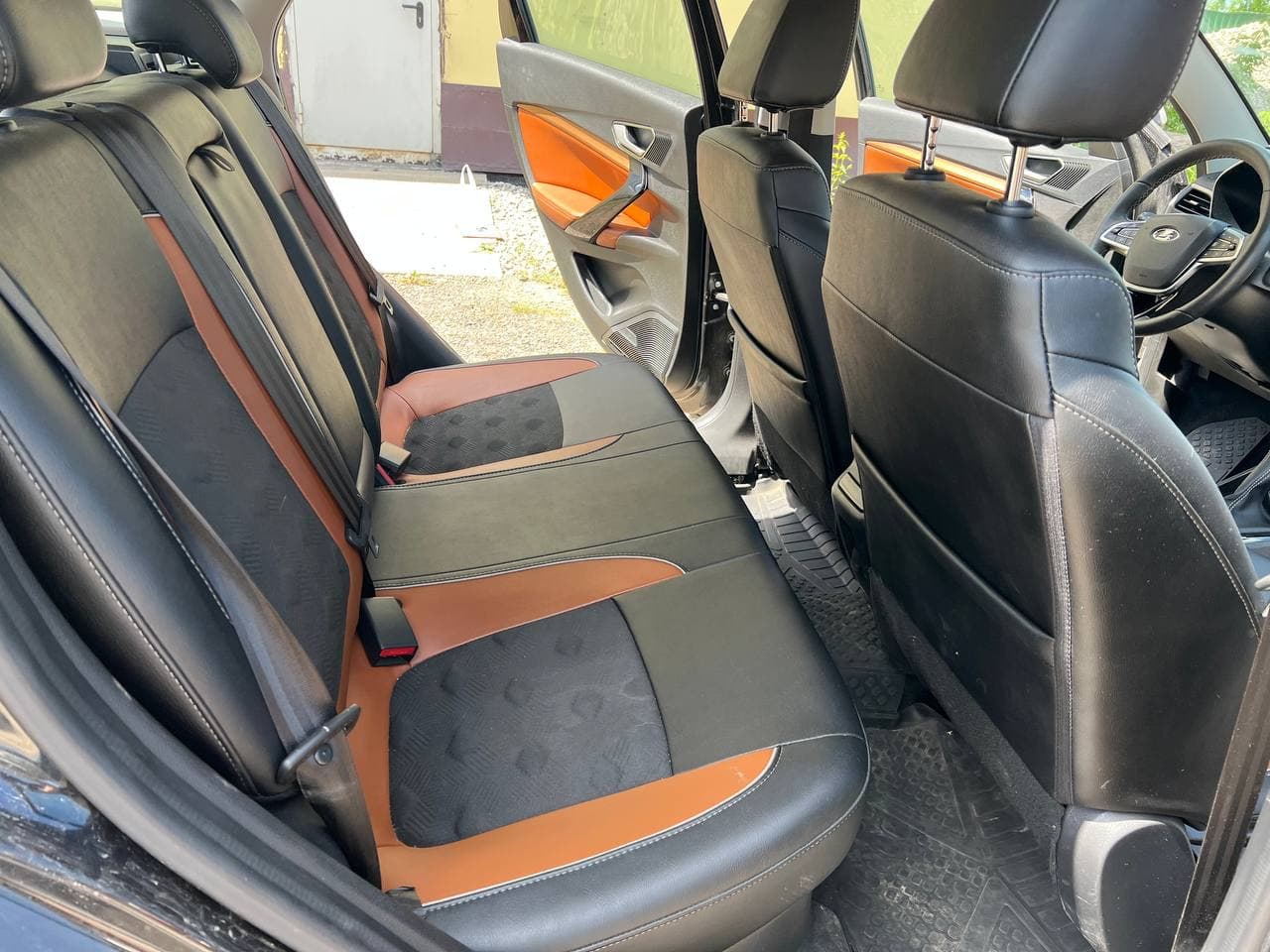 Lada Vesta SW Cross - 9