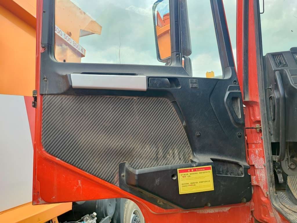 Shacman (Shaanxi) SX* 6x4 Самосвал - 7