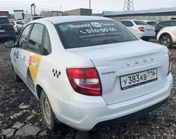 Lada Granta седан - 4