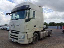 Dongfeng DFH 4x2 Седельный тягач - 1