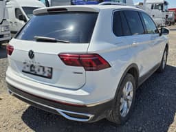 Volkswagen Tiguan - 3
