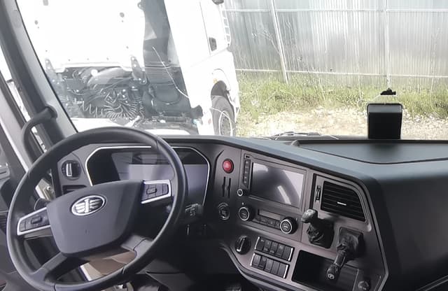 FAW CA 4250 6X4 Седельный тягач - 5