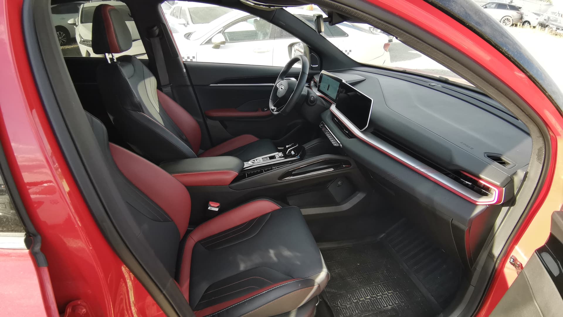 Geely Coolray - 6