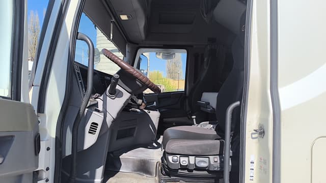 Dongfeng DFH 4x2 Седельный тягач - 6