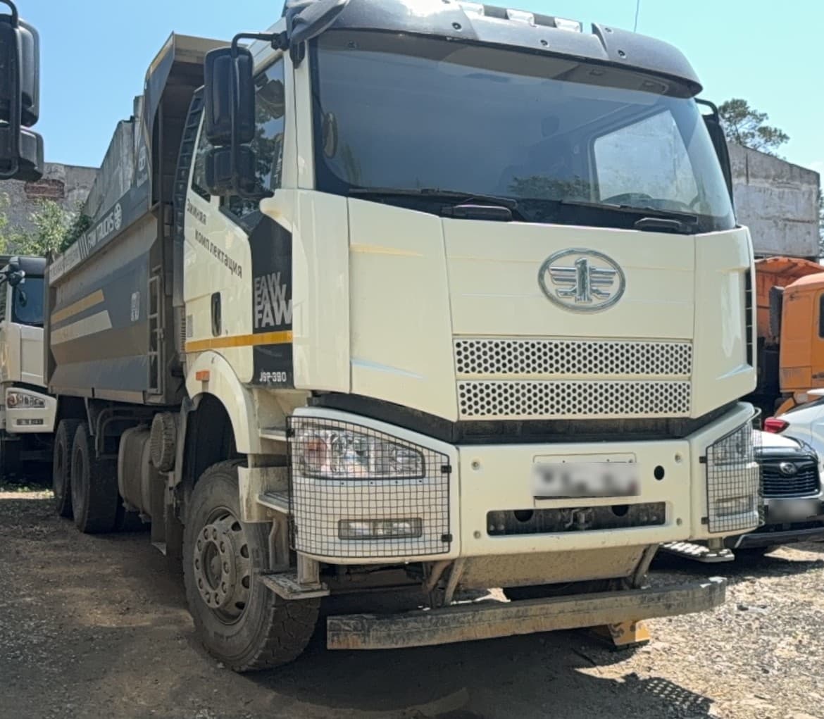 FAW J6* 6x4 Самосвал - 2