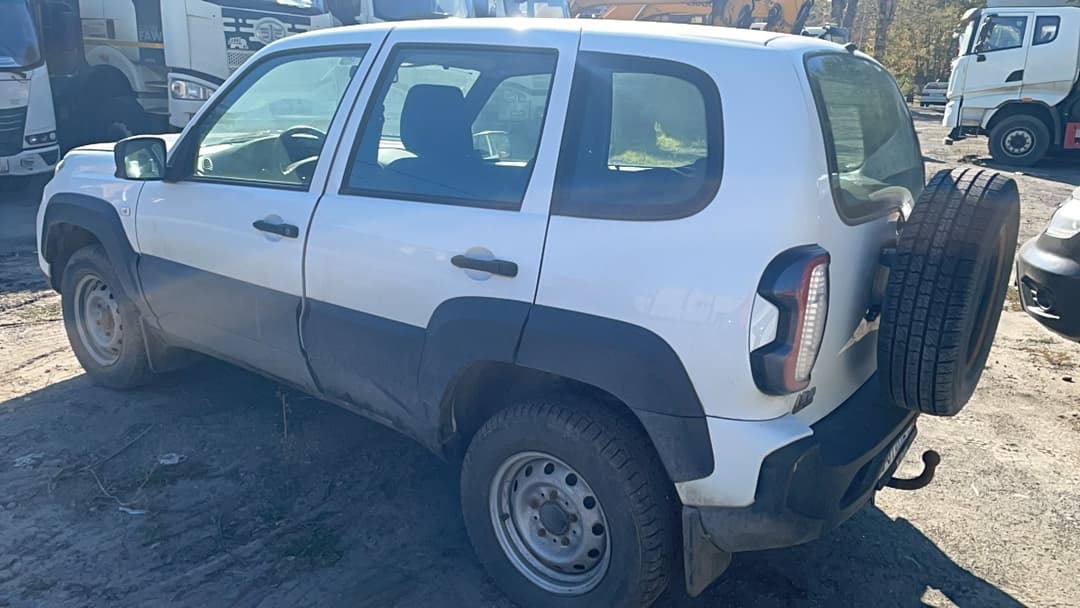 Lada Niva Travel - 3