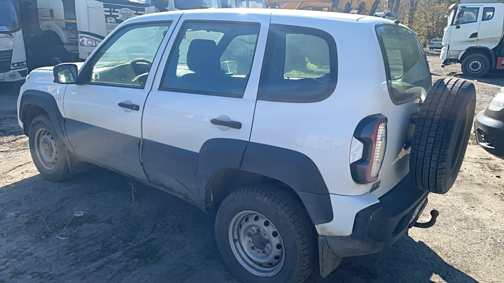 Lada Niva Travel - 3