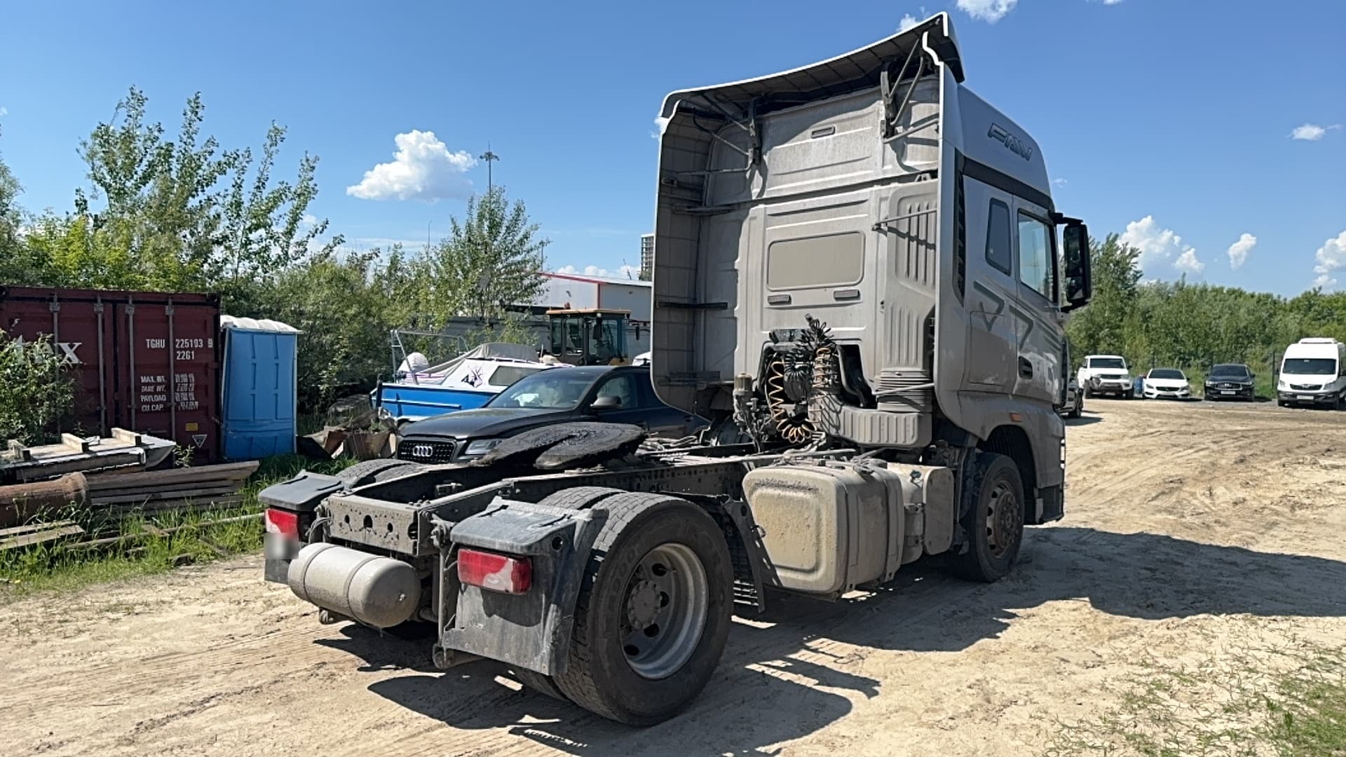 FAW J7 4x2 Седельный тягач - 3