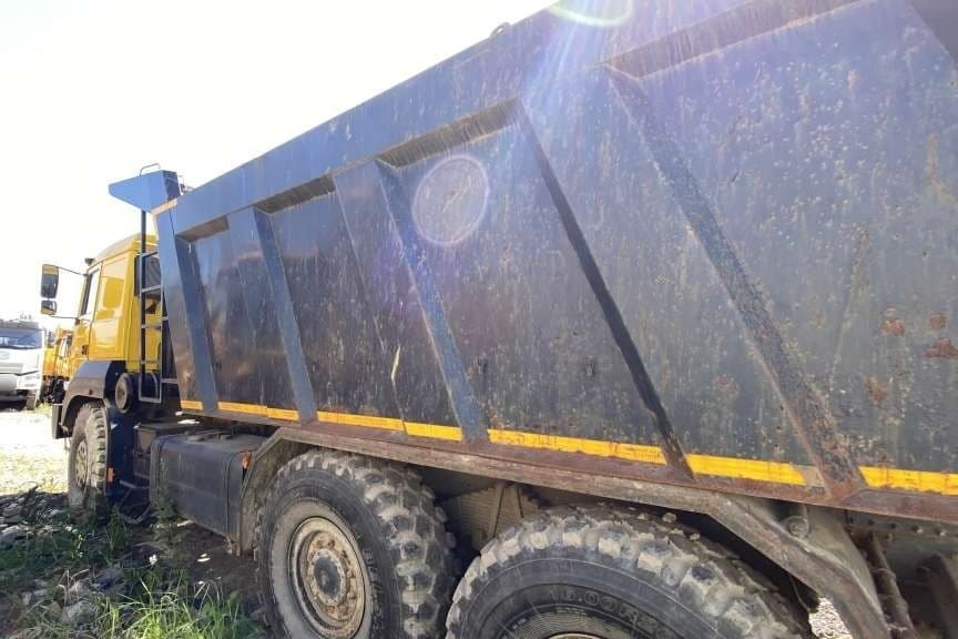 Завод Спецмаш SM02* на шасси Ural 6370 6x6 Самосвал - 4