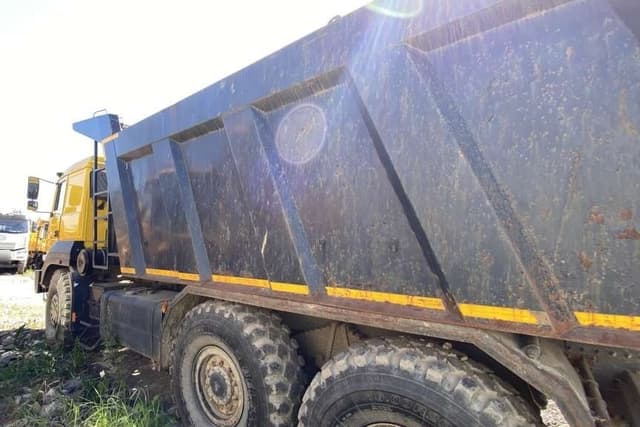 Завод Спецмаш SM02* на шасси Ural 6370 6x6 Самосвал - 4