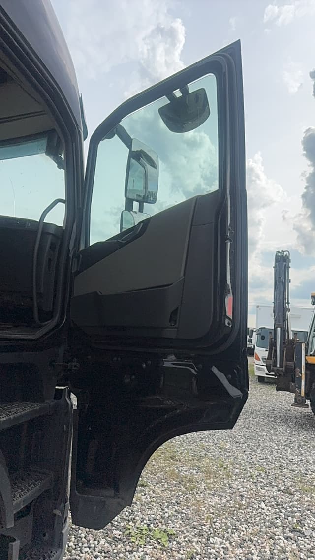 Volvo FH 4x2 Седельный тягач - 7