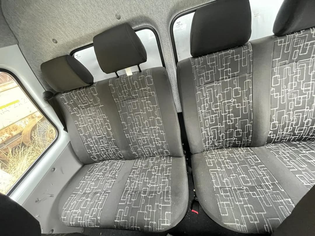 GAZ 2310 - 8