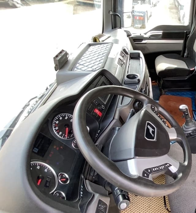 MAN TGX 6x2-2 Седельный тягач - 5