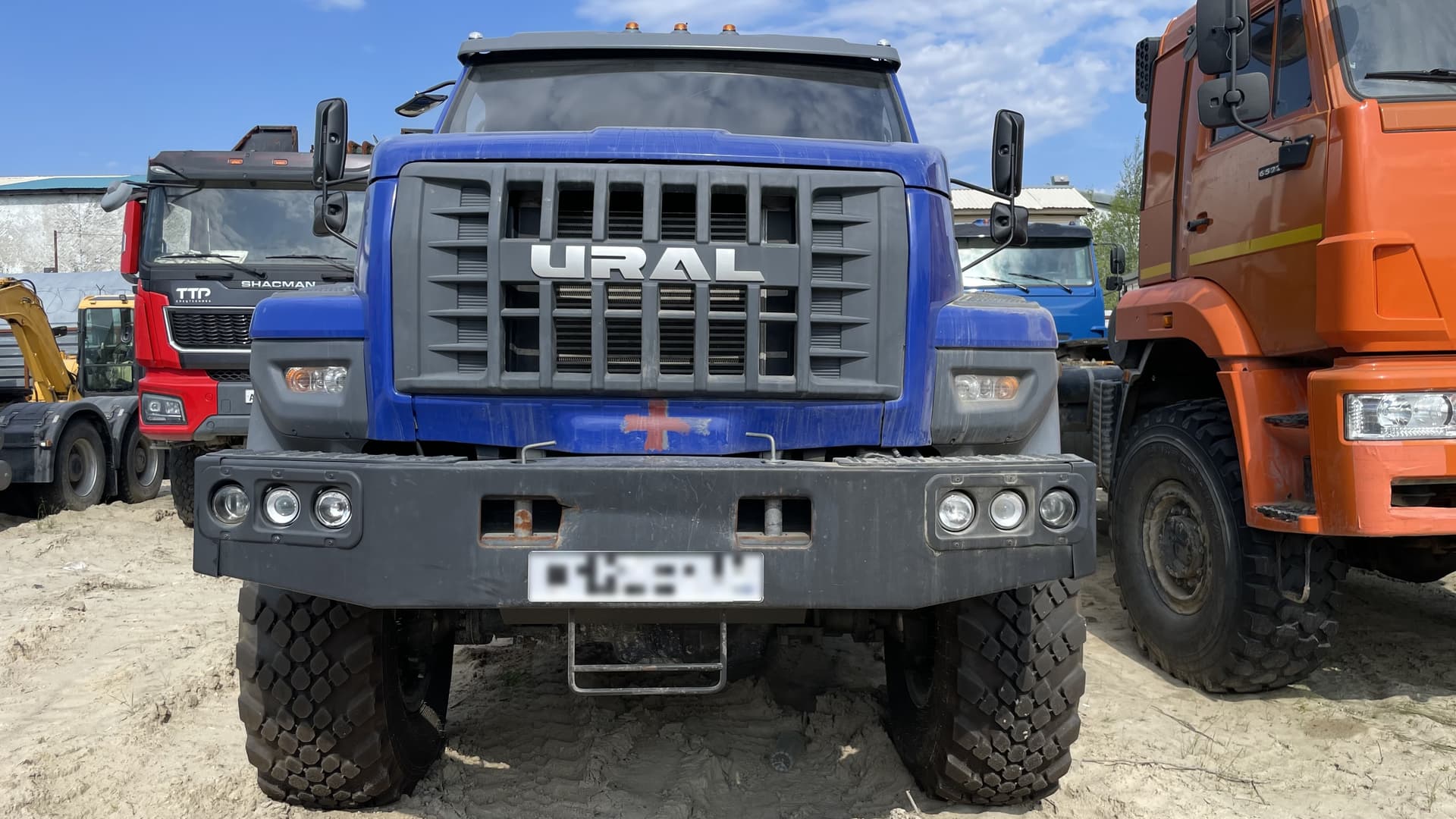 Тк Трансмастер 4672* на шасси Ural Next 5557 6x6 Автобетоносмеситель - 1