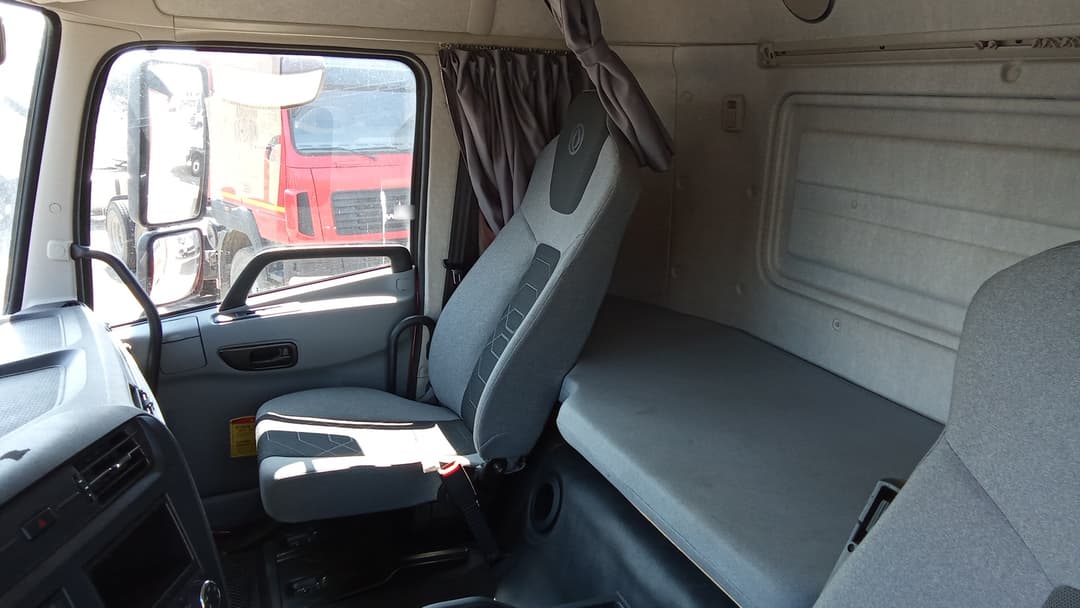 Dongfeng KC 8x4 Самосвал - 9