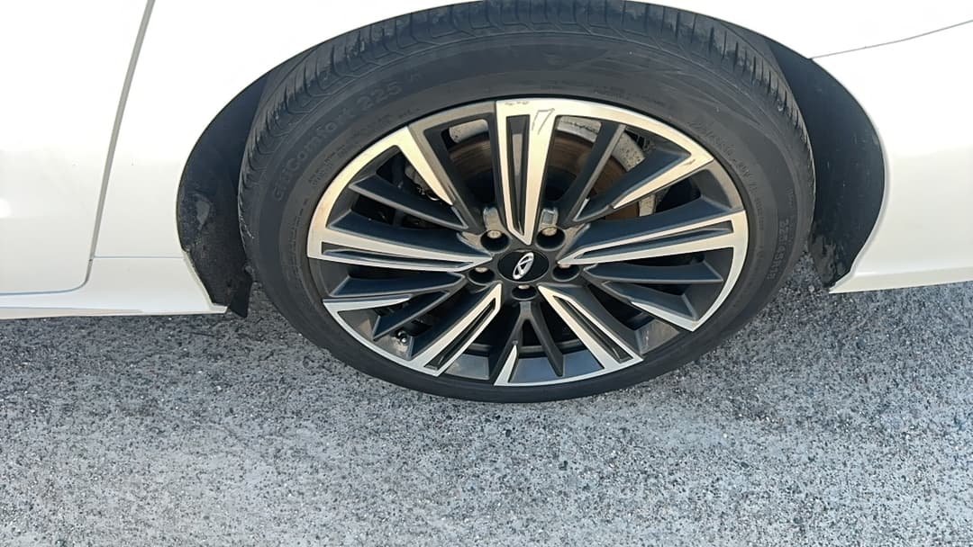 Chery ARRIZO 8 - 9