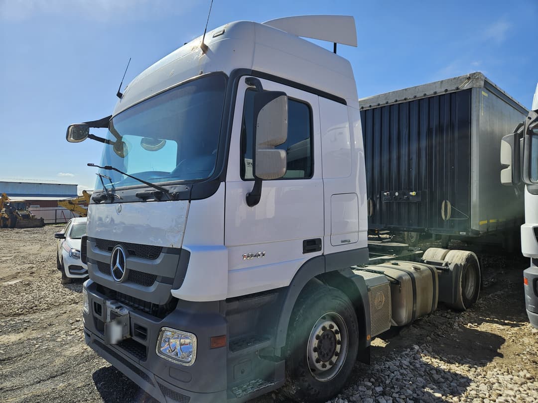 Mercedes-Benz Actros 4x2 Седельный тягач - 1