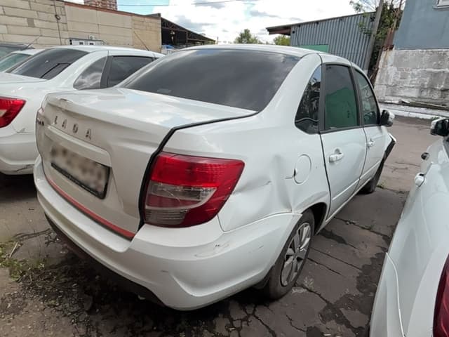 Lada Granta седан - 3
