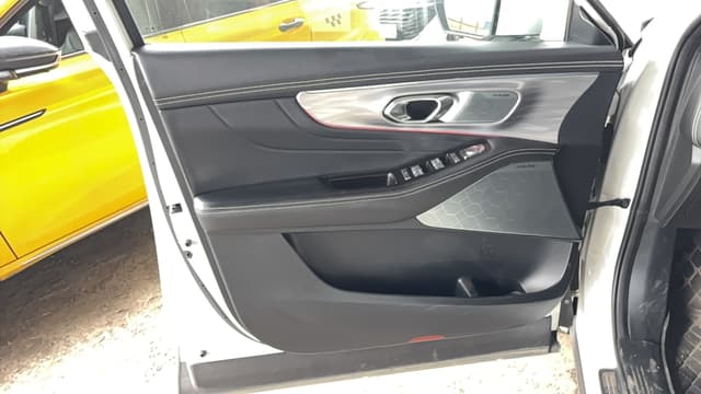 GAC GS8 - 8