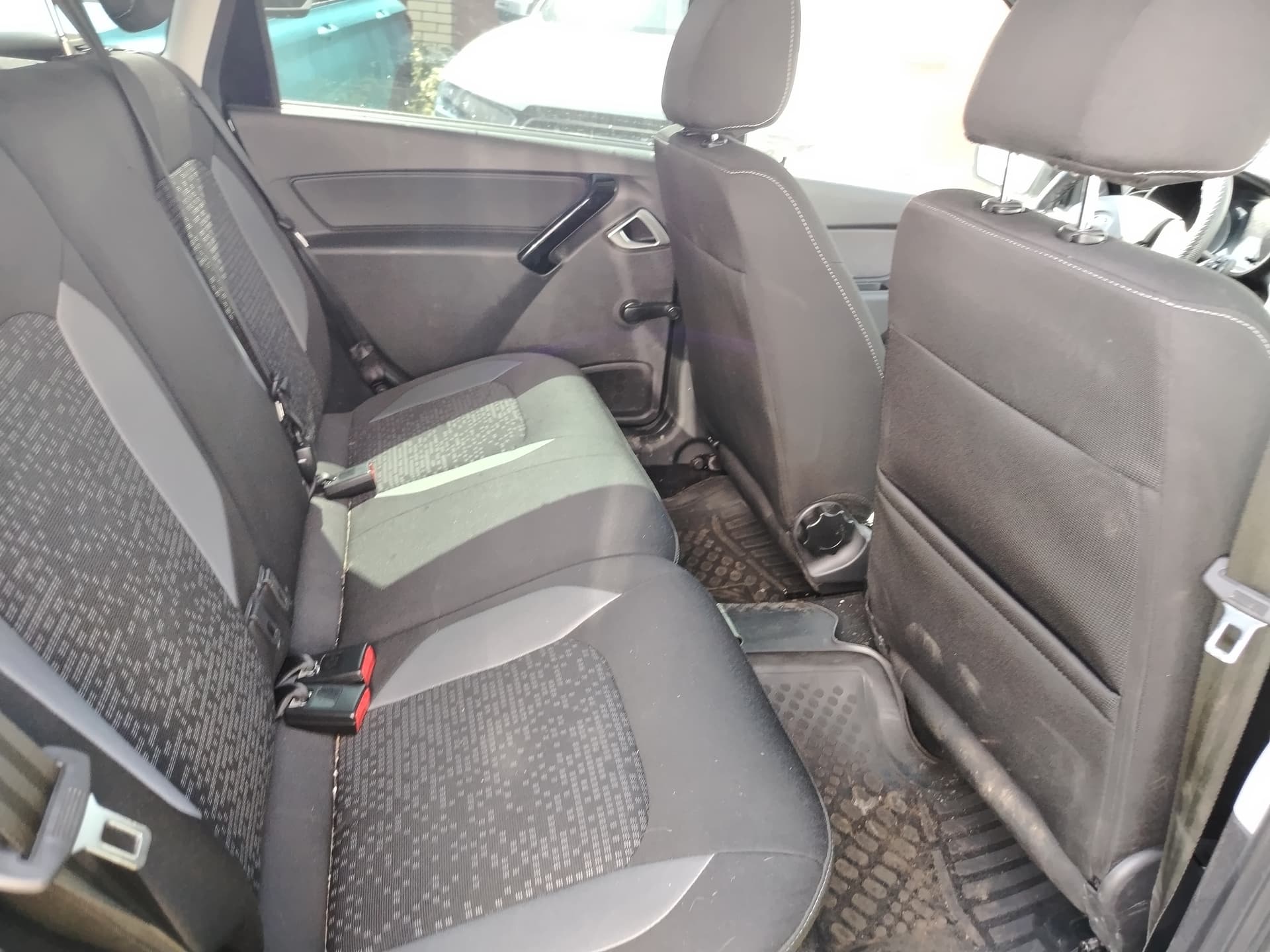Lada Granta Cross - 9