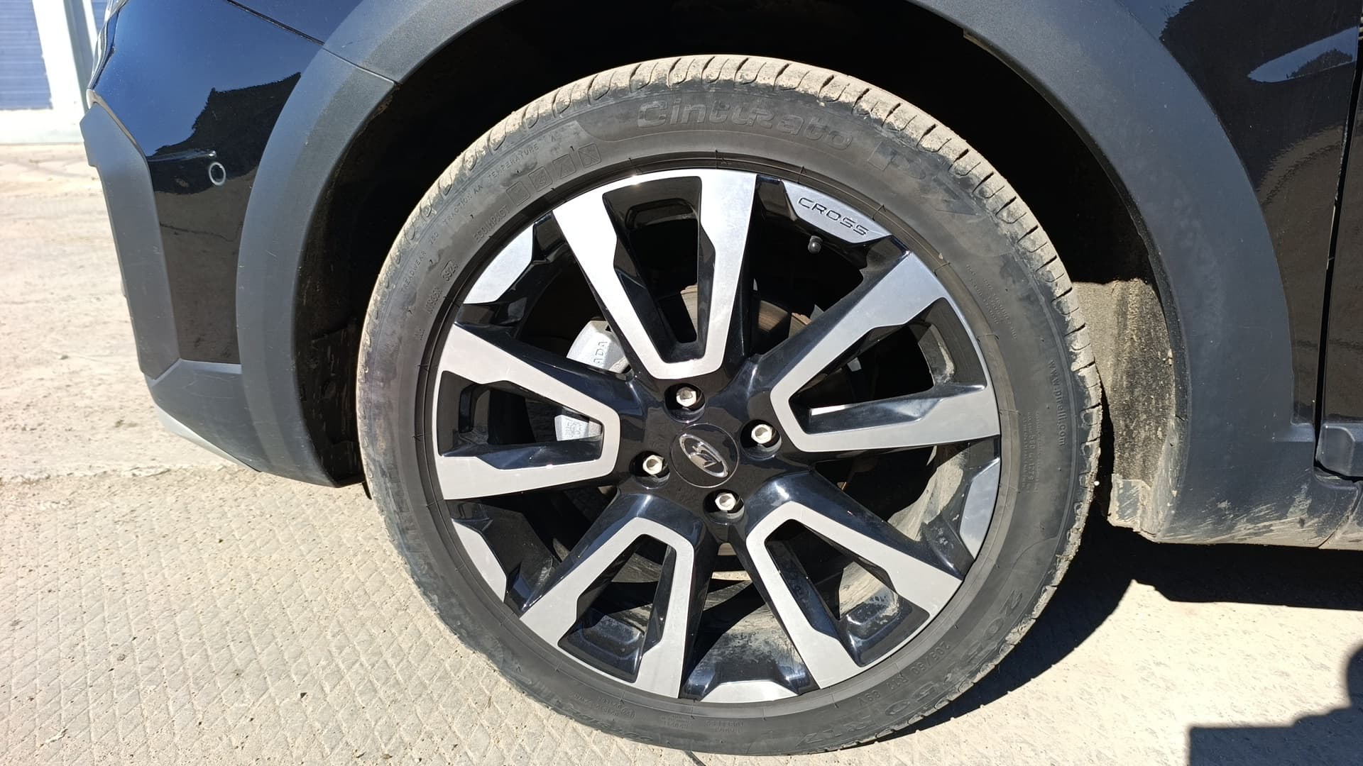 Lada Vesta Cross - 10
