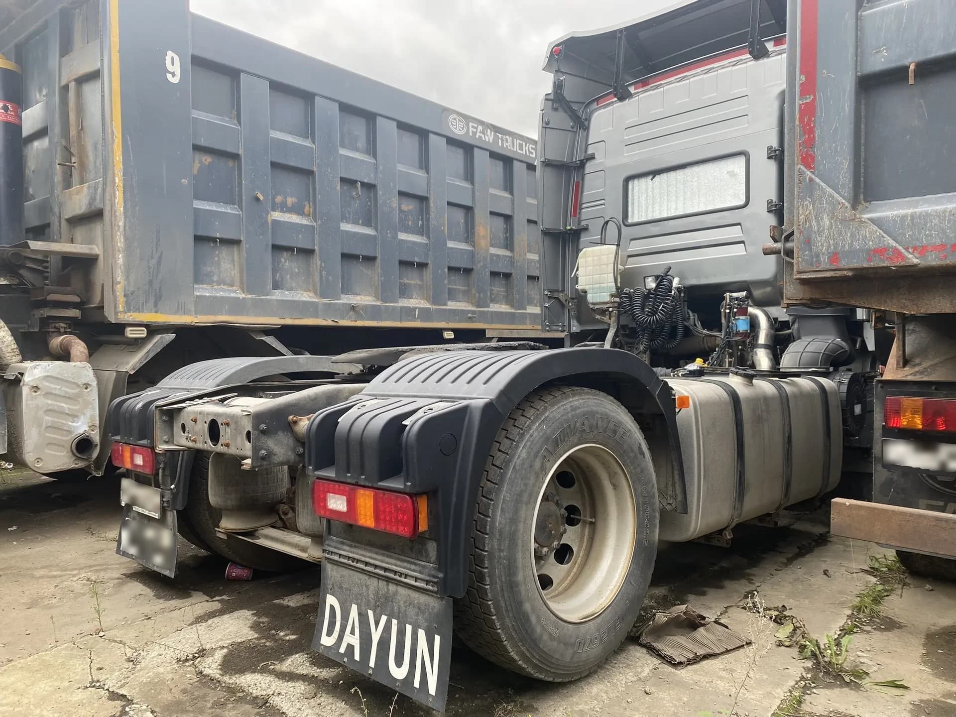 Dayun CGC4180 4x2 Седельный тягач - 3
