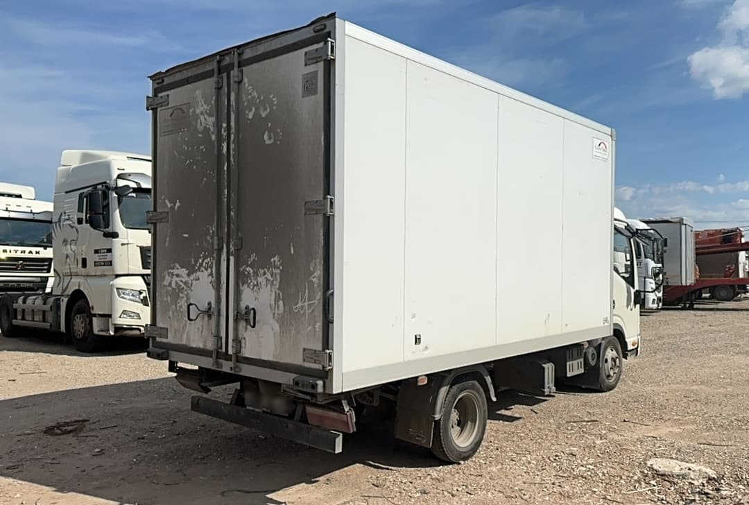 Автомеханический Завод 5758* на шасси КамАЗ 43085 4x2 Промтоварный - 3