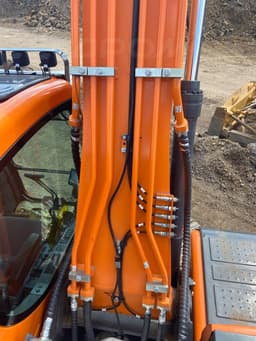 Doosan DX225 Экскаватор - 5