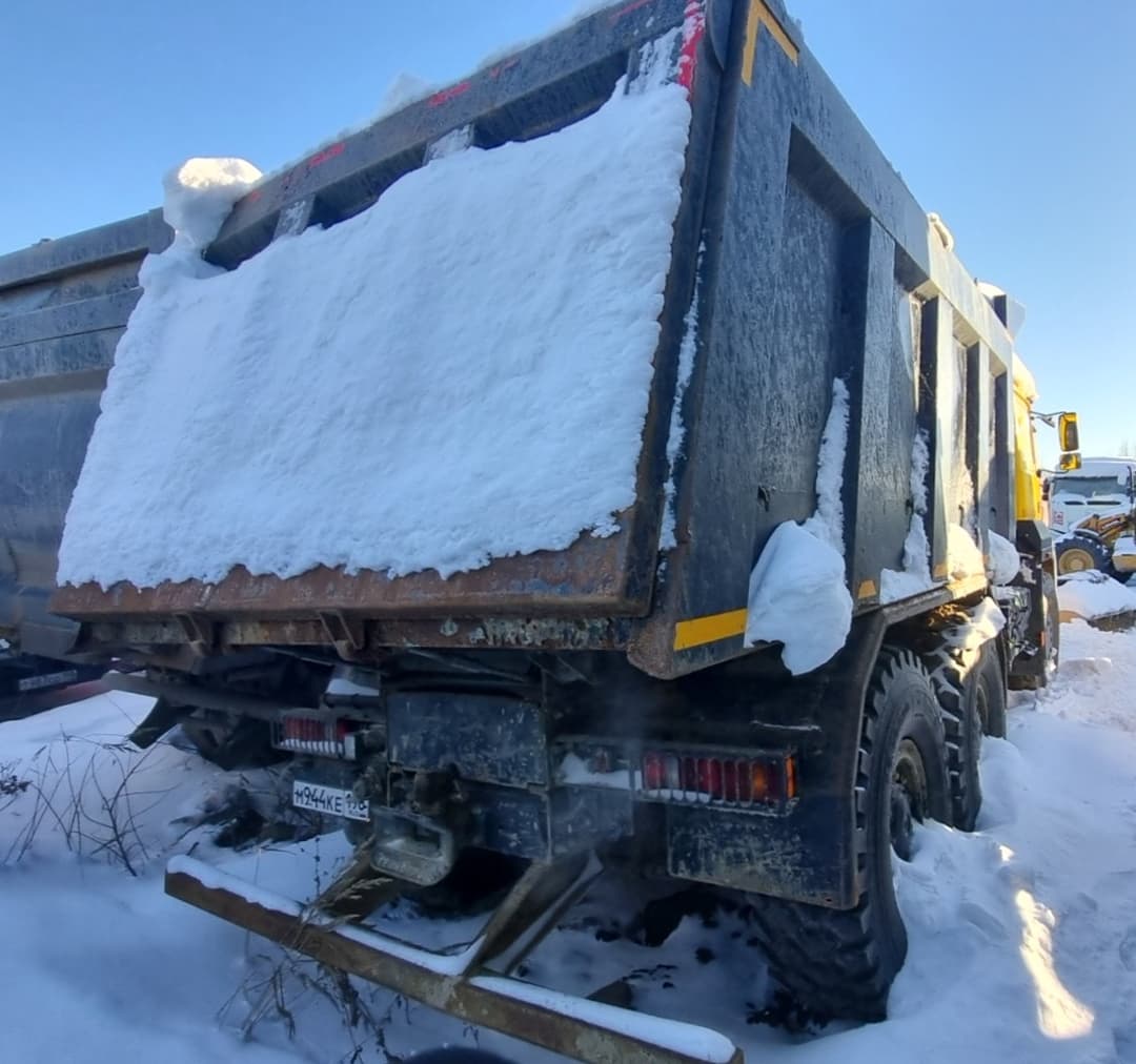 Завод Спецмаш SM02* на шасси Ural 6370 6x6 Самосвал - 3