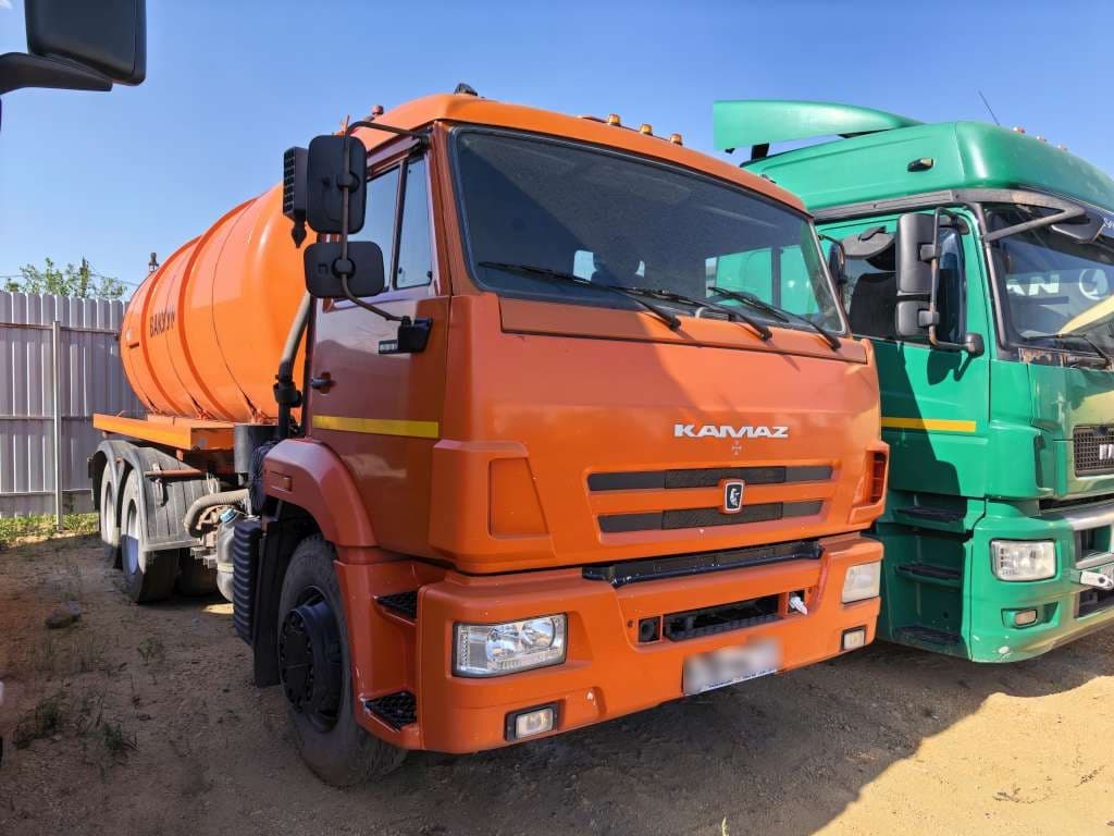 Челябинский Машиностроительный Завод 7074* на шасси КамАЗ 65115 6x4 Вакуумная машина - 2