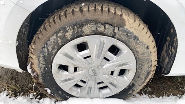 Geely EMGRAND - 10